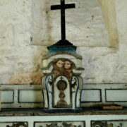 Autel en bois polychrome de la chapelle Prad Paol